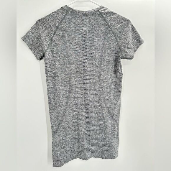 Lululemon Grey Swiftly Tech Short Sleeve Size 6 - Picture 2 of 3